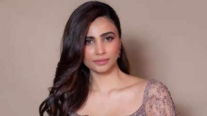 Daisy Shah Exposes Toxic Behavior of Ex-Boyfriend in Bollywood: 'He Couldn't Handle My Strength'