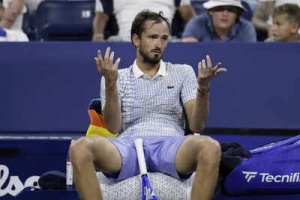 US Open 2025: Medvedev Suffers Shock Exit, Sabalenka & Djokovic Advance, Southeast Asian Players Shine