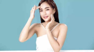 7 easy skincare habits to make your skin look glowing and refreshing all day
