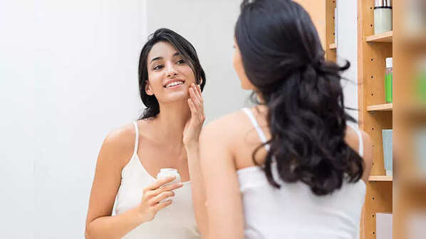 Papaya enzyme for skin exfoliation