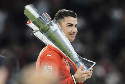 Cristiano Ronaldo commits to Al Nassr until 2027