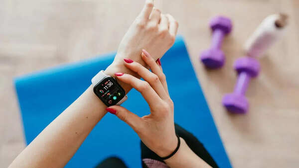 Tracking heart-healthy habits with fitness trackers