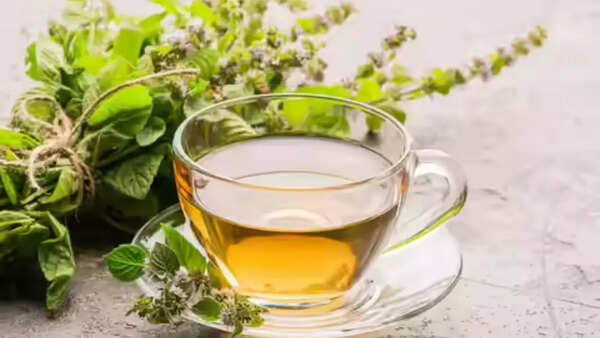 Lemon balm tea for anxiety relief