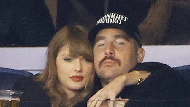 taylor-swift-and-travis-kelces-love-story-to-be-made-into-v0-HJtXLhDw0Q6ipu7vlVnjs2xx-JertLOTTDT4_urhPgY.